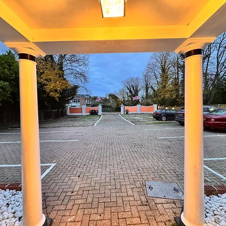 All Seasons Gatwick Guest House & Parking Horley Zewnętrze zdjęcie