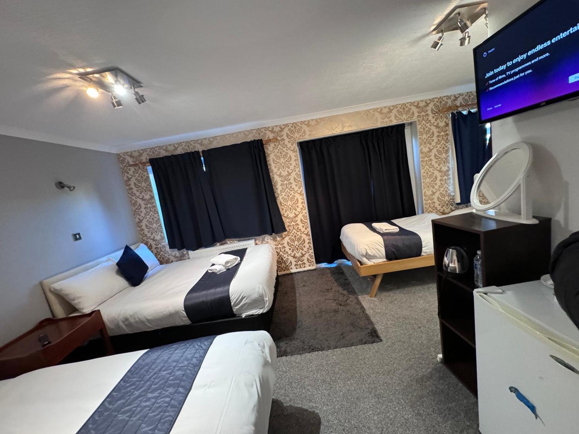 All Seasons Gatwick Guest House & Parking Horley Zewnętrze zdjęcie