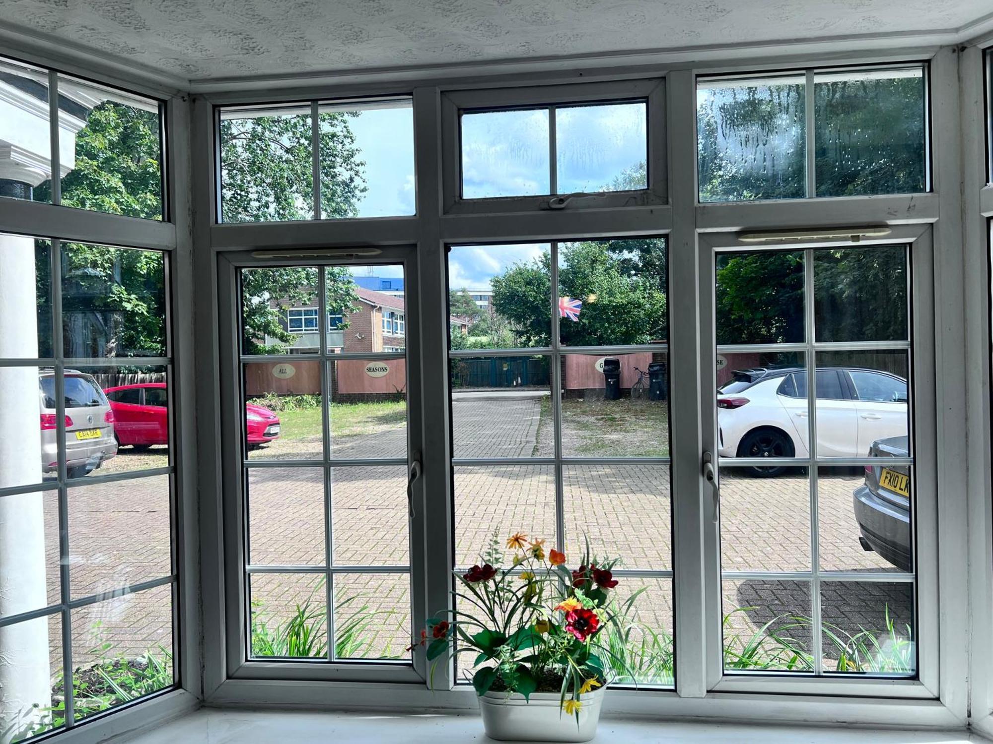 All Seasons Gatwick Guest House & Parking Horley Zewnętrze zdjęcie