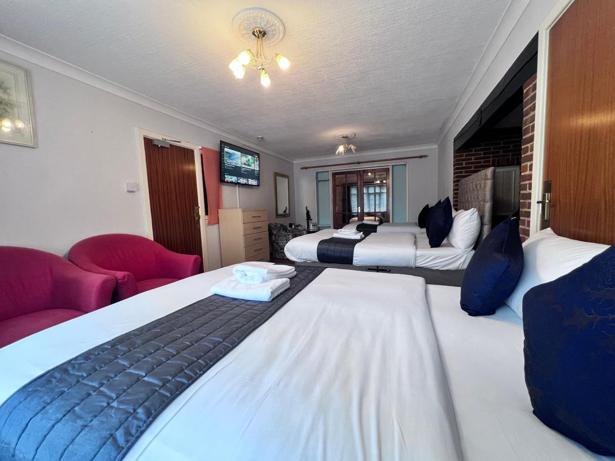 All Seasons Gatwick Guest House & Parking Horley Zewnętrze zdjęcie