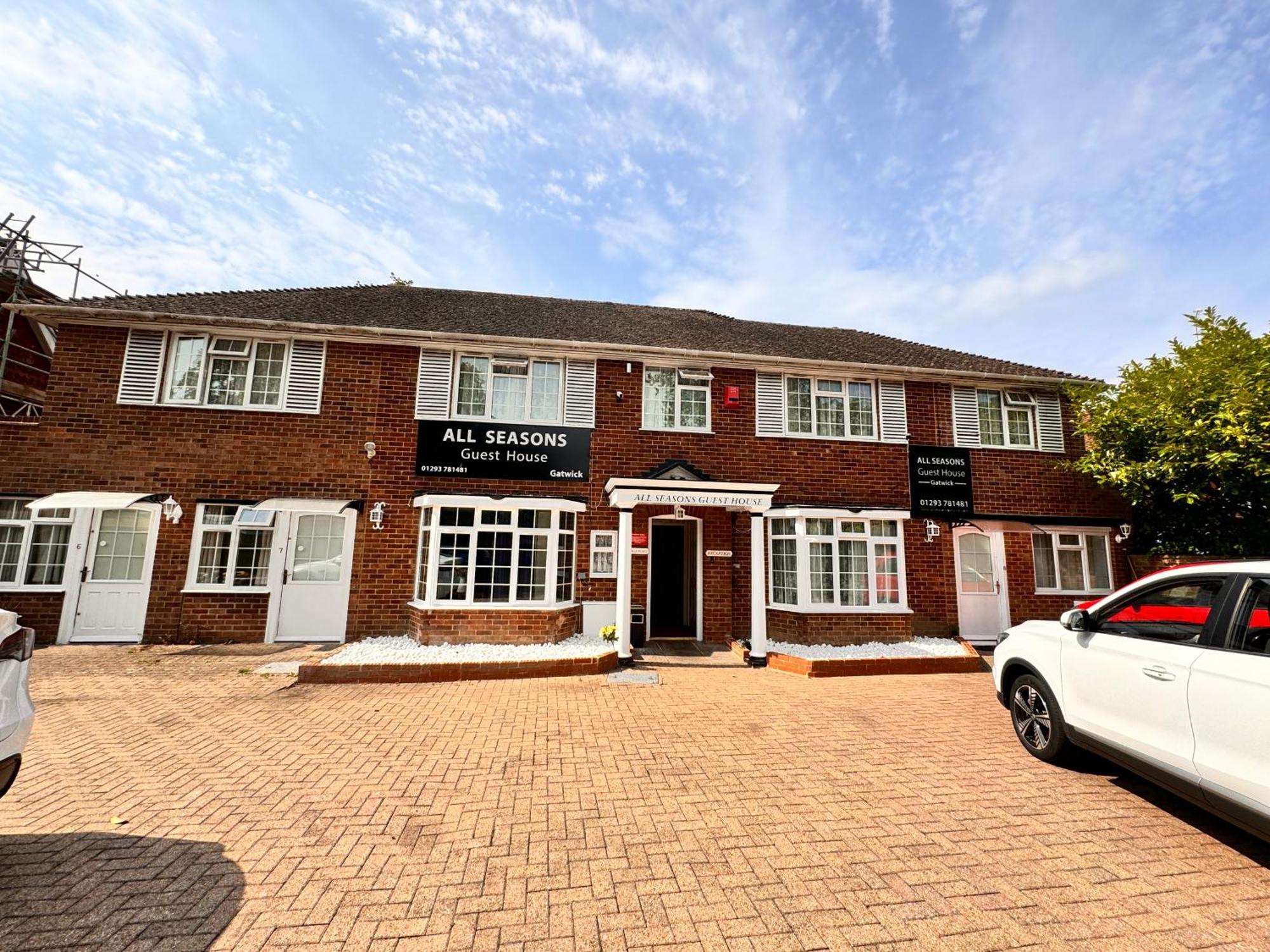 All Seasons Gatwick Guest House & Parking Horley Zewnętrze zdjęcie