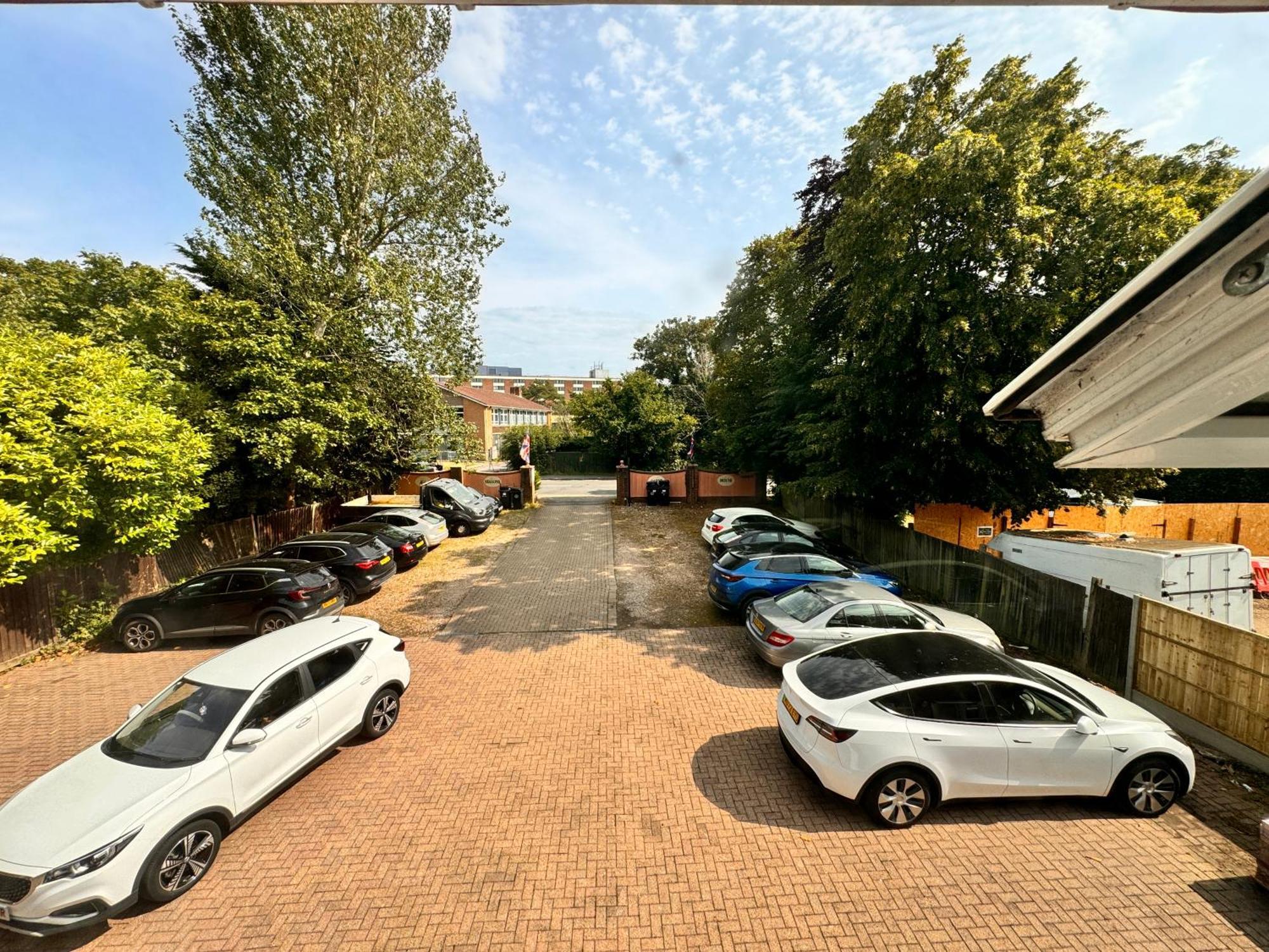 All Seasons Gatwick Guest House & Parking Horley Zewnętrze zdjęcie