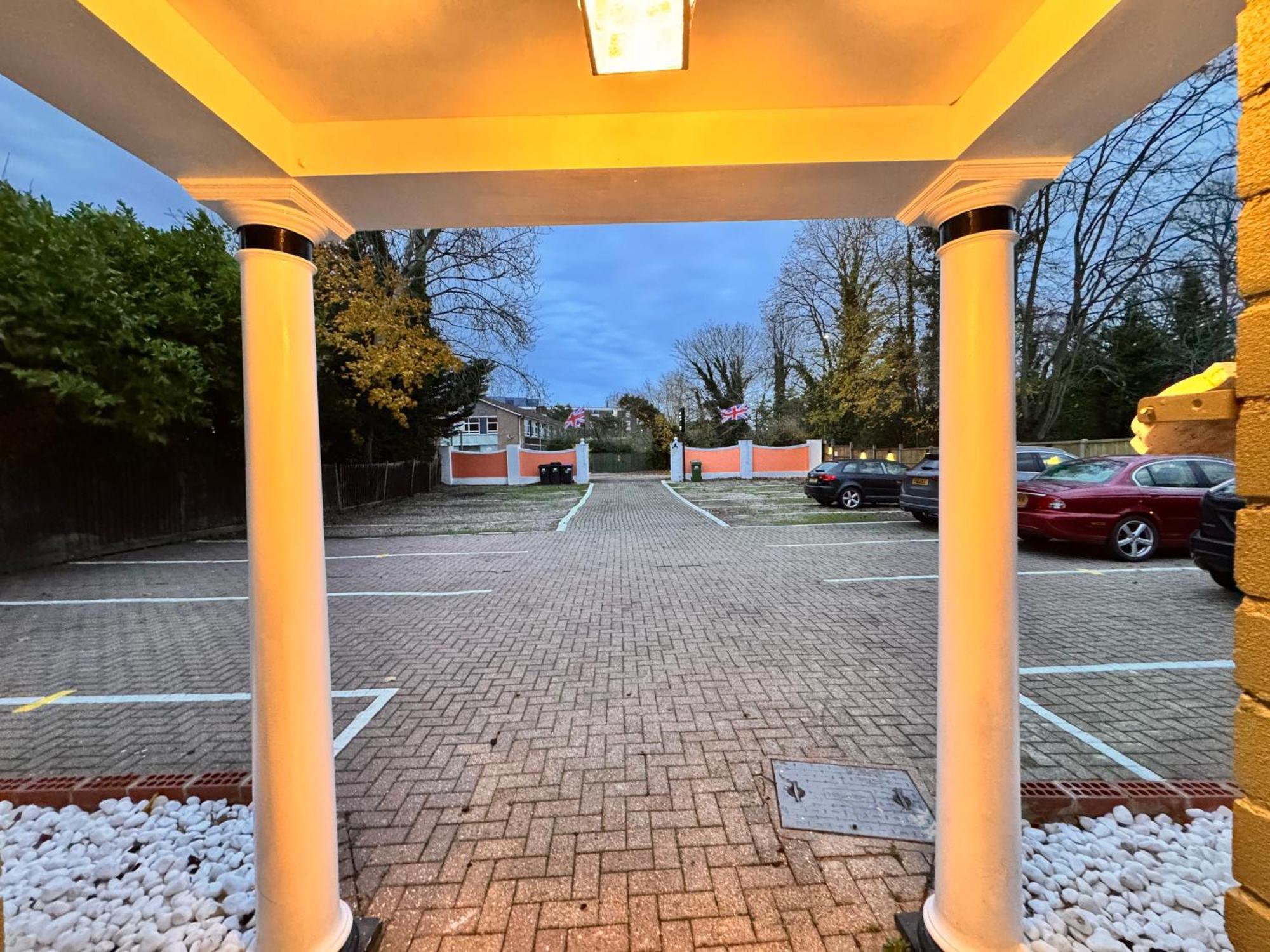 All Seasons Gatwick Guest House & Parking Horley Zewnętrze zdjęcie